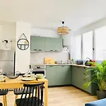 L'ecrin - 2 Bedrooms - Large Free Parking & Close To Tram Grenoble