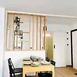 L'ecrin - 2 Bedrooms - Large Free Parking & Close To Tram *