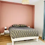 Apartment L'ecrin - 2 Bedrooms - Large Free Parking & Close To Tram *