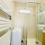 L'ecrin - 2 Bedrooms - Large Free Parking & Close To Tram Apartment
