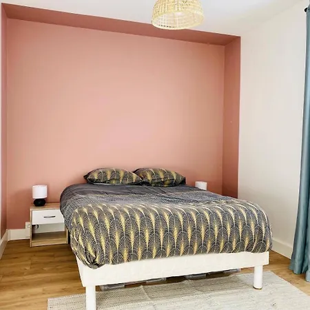 L'ecrin - 2 Bedrooms - Large Free Parking & Close To Tram Apartment