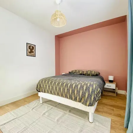 Apartment L'ecrin - 2 Bedrooms - Large Free Parking & Close To Tram