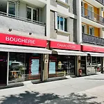 L'ecrin - 2 Bedrooms - Large Free Parking & Close To Tram Apartmán