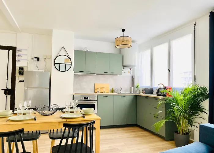 Ecrin Large Parking 2 Bedrooms Fiber Close To Tram גרנובל